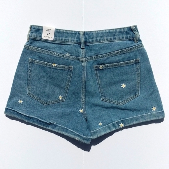 PacSun Raining Daisy Denim Jean Mom Shorts Size 22 - Picture 11 of 16
